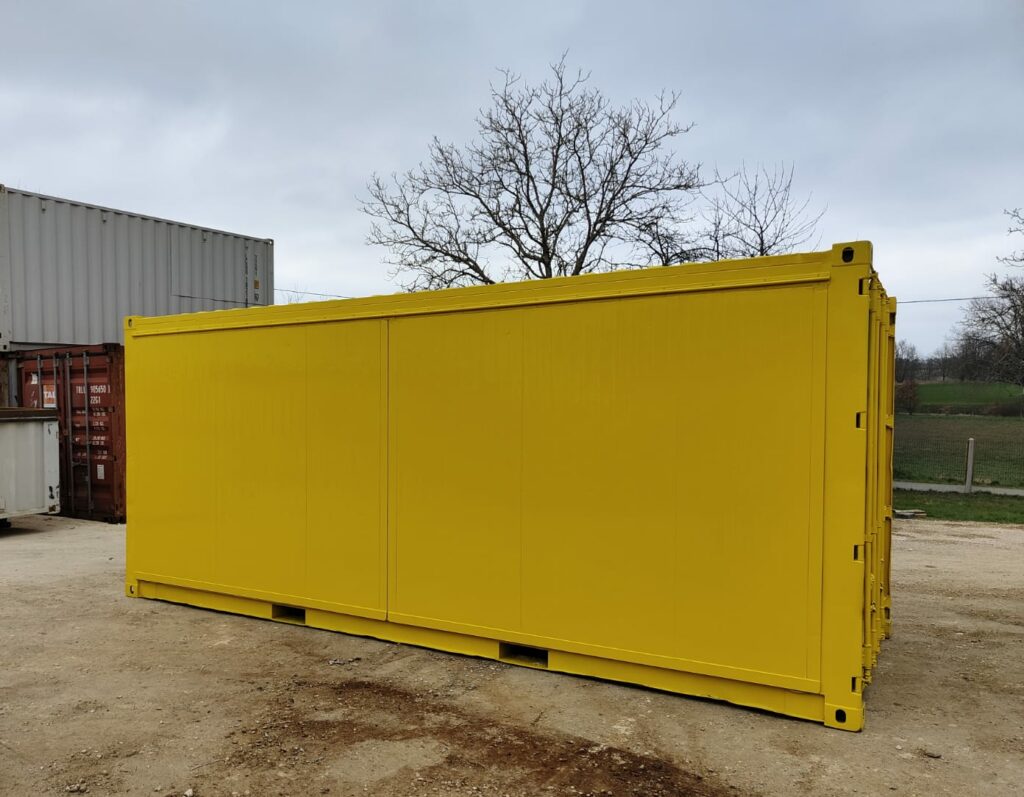 présentation container aménagé auvents fermés